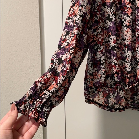 Top - Picture 3 of 4